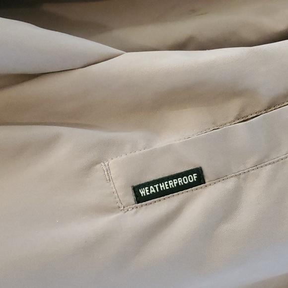 Rain jacket - Picture 2 of 6